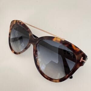 Tom Ford Livia Cat Eye Sunglasses Tortoise Shell Frame TF518